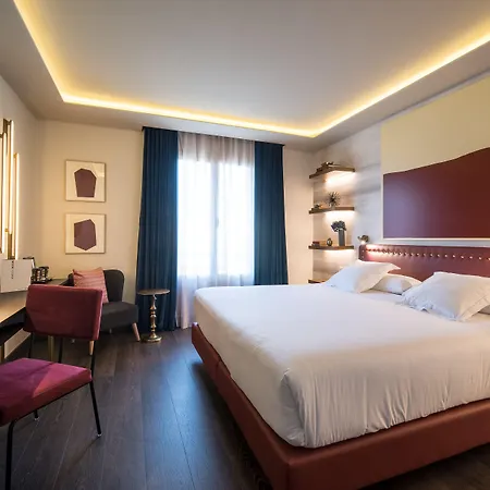 Vincci Mae Hotel