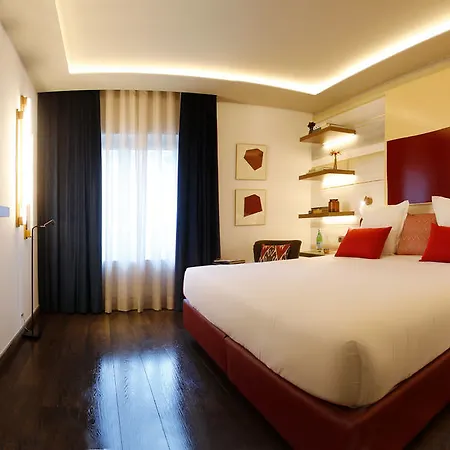 Отель Vincci Mae 4*