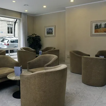 Hotel Vincci Mae 4*