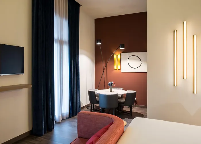 Vincci Mae Hotel 4*