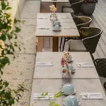 Hotel Vincci Mae 4*