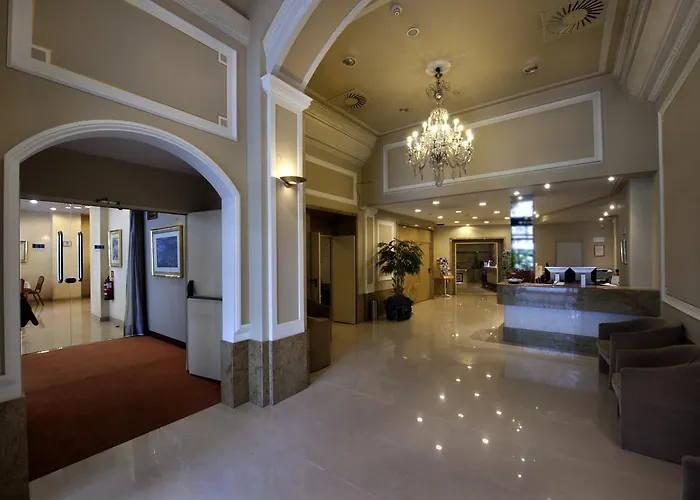 Hotel Vincci Mae 4*