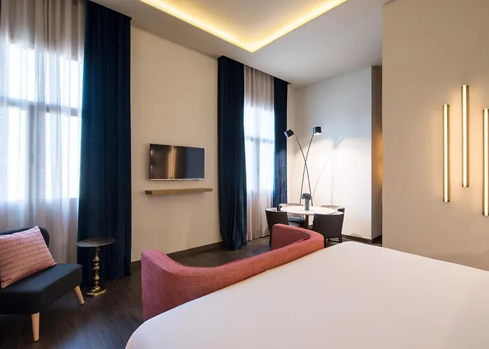 Vincci Mae Hotel
