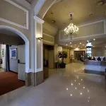 Hotel Vincci Mae 4*